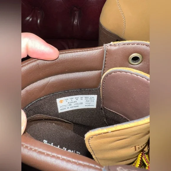 Timberland Women's Tillston Heeled Boots - Picture 8 of 13